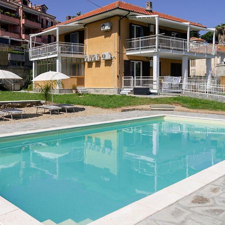 Il Gattino Di Porto - Apt 6 - Monolocale Terrazzo Piscina Imperia Exterior photo