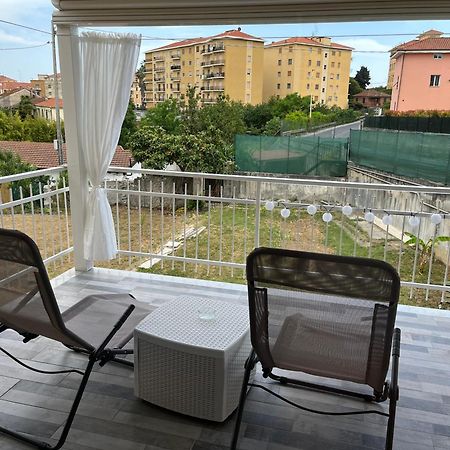 Il Gattino Di Porto - Apt 6 - Monolocale Terrazzo Piscina Imperia Exterior photo